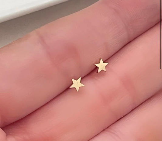 Mini Star Earring